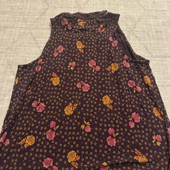 Loft high neckline tank top - Picture 3 of 3